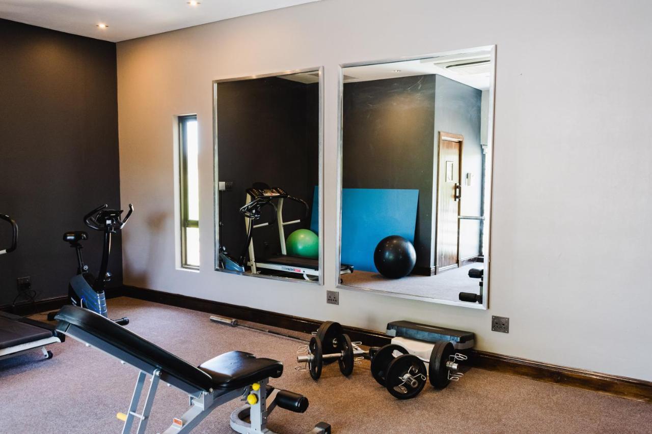 Tredenham Boutique Hotel Bloemfontein Luaran gambar Gym mirrors