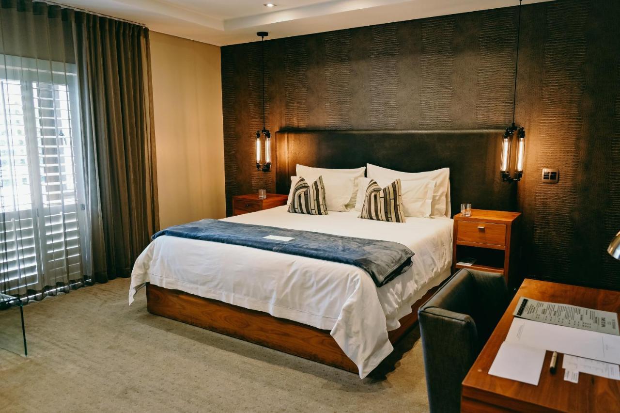 Tredenham Boutique Hotel Bloemfontein Luaran gambar A bedroom at the hotel