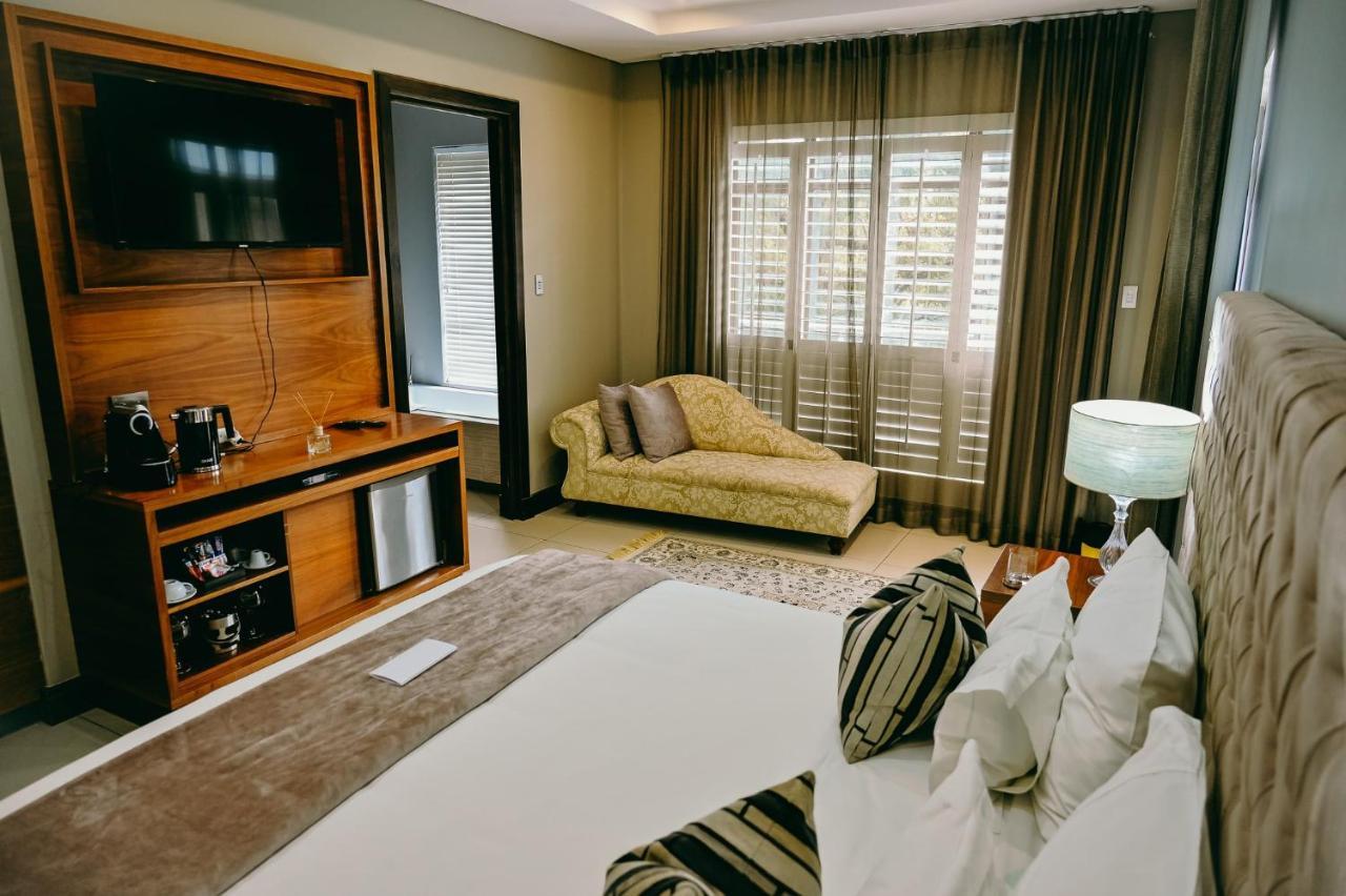 Tredenham Boutique Hotel Bloemfontein Luaran gambar A room at the hotel