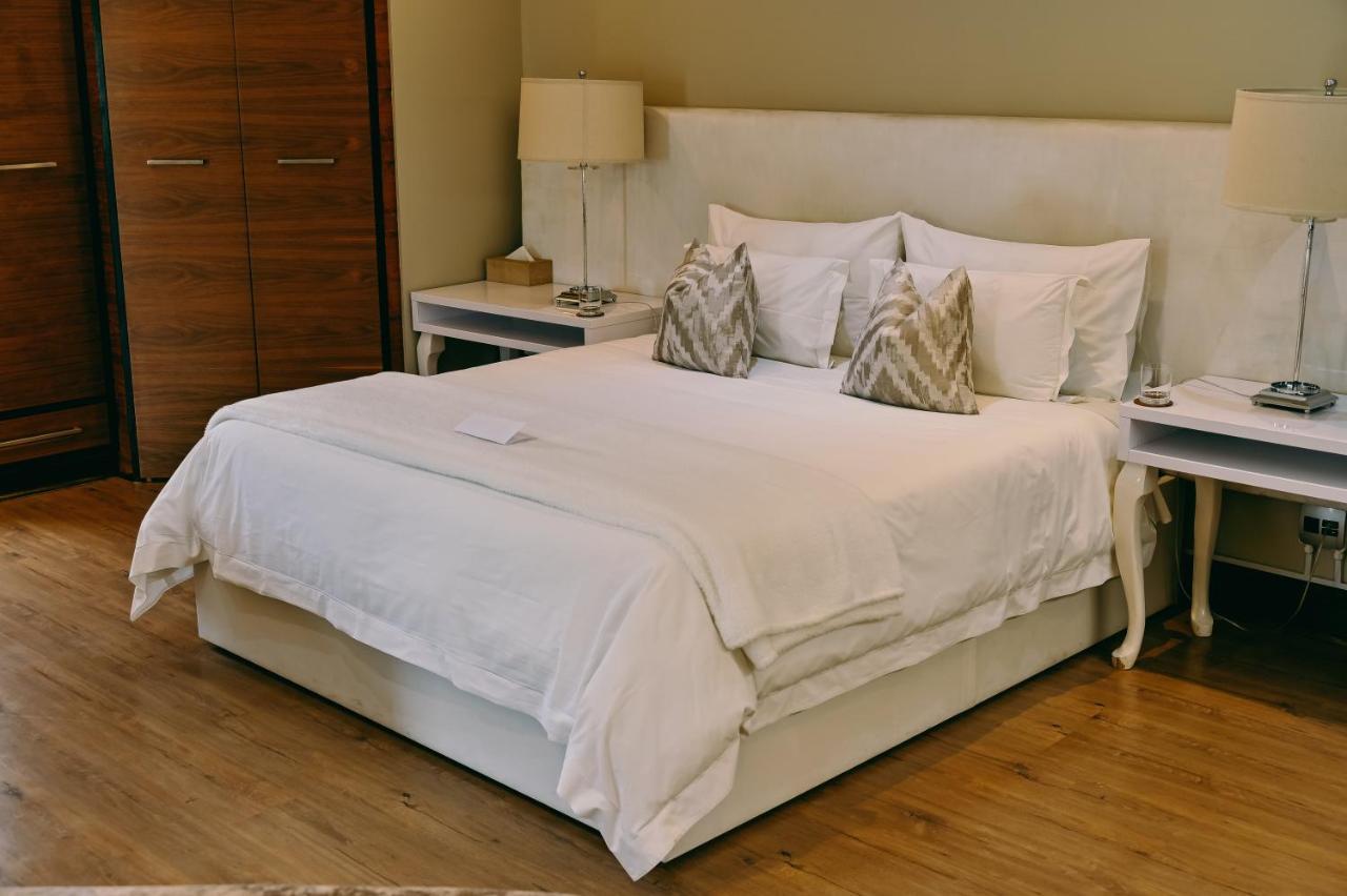 Tredenham Boutique Hotel Bloemfontein Luaran gambar A bed