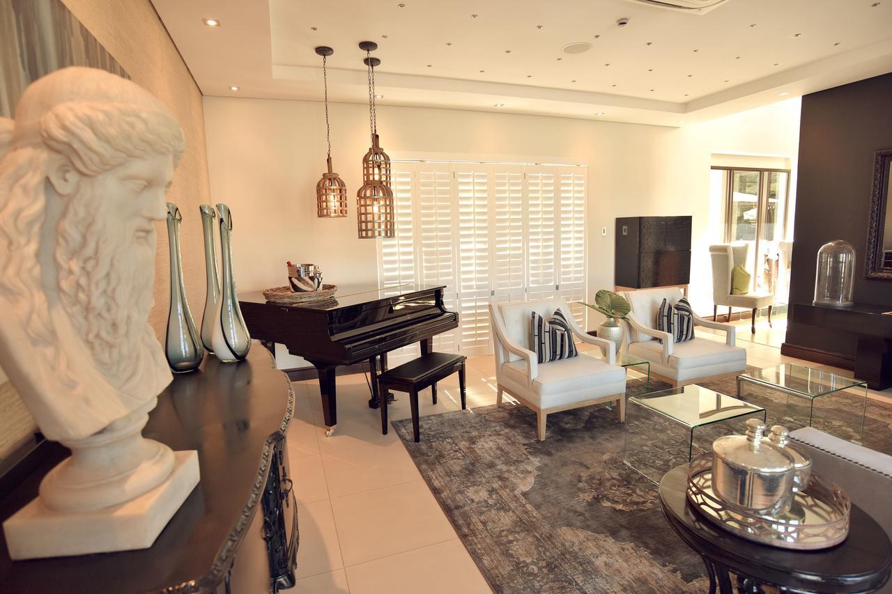 Tredenham Boutique Hotel Bloemfontein Luaran gambar Interior of a home in the community